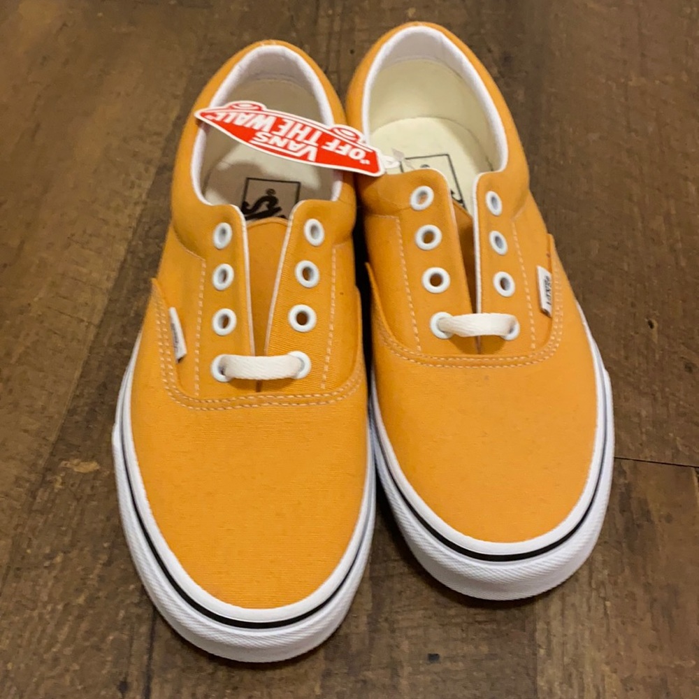 Vans Era shoes. Women’s size 7. NWT.